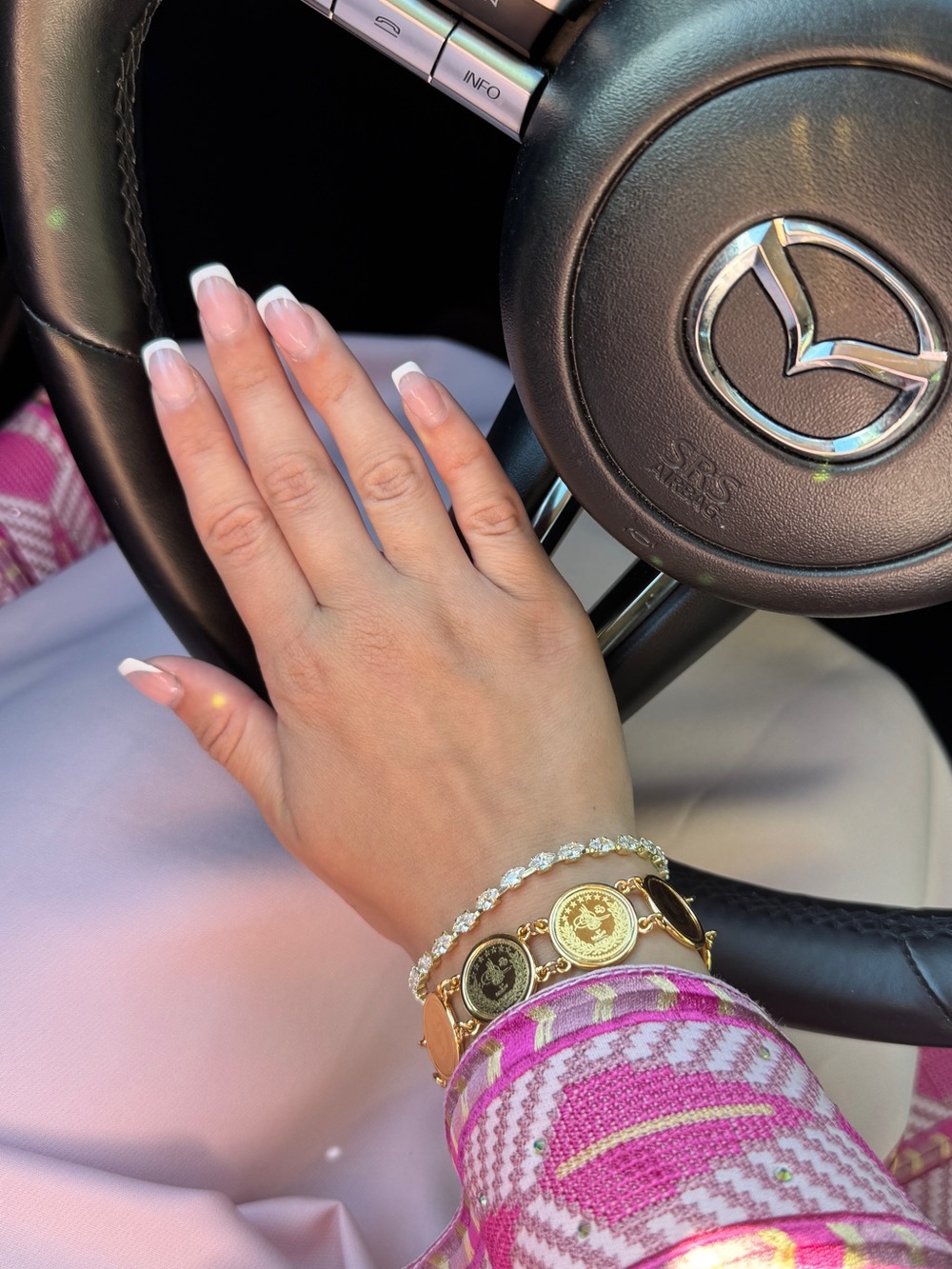 Pink Palestinian Thobe - Picture 4 of 5